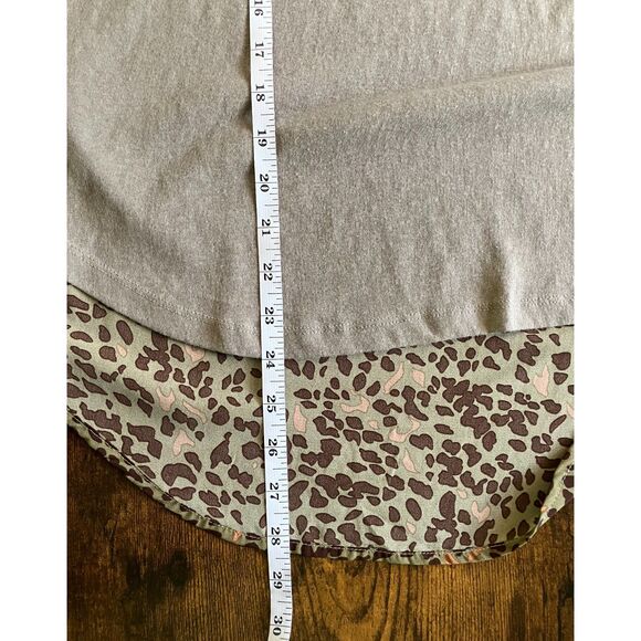 Umgee mixed media animal print short sleeve top - Picture 6 of 6
